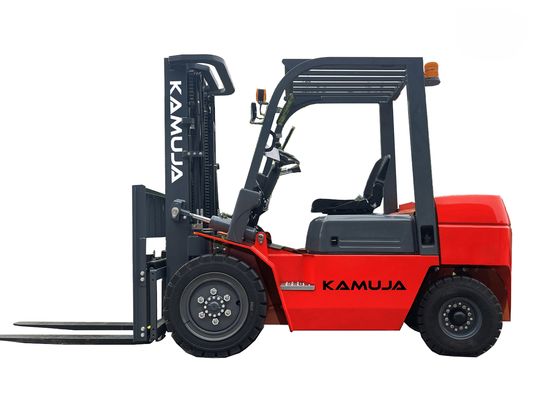 3000kg Load Capacity Diesel Engine Forklift with Solid Tires